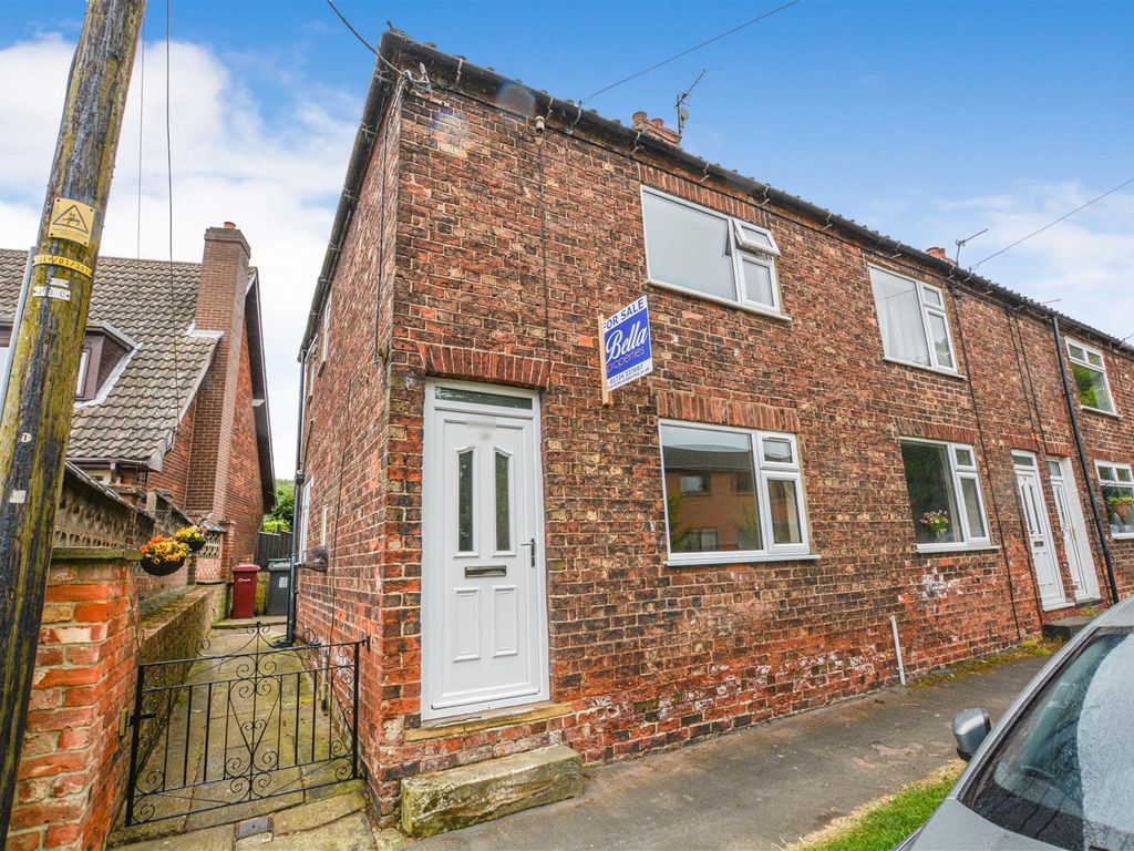 2 bed end terrace house for sale in Stather Road, BurtonUponStather