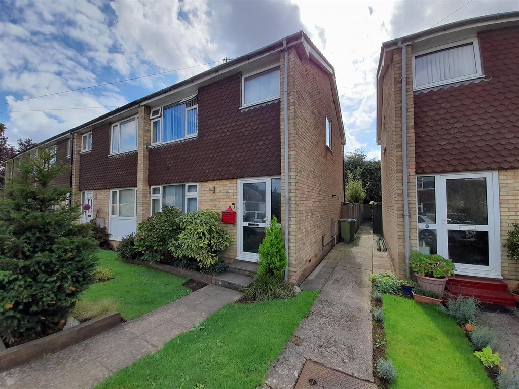 3 bed end terrace house for sale in Woodgate Park, Woodgate, Chichester