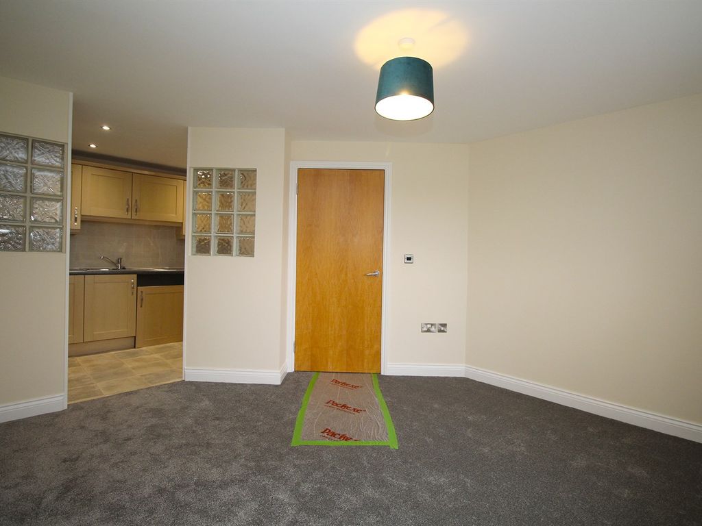 2 bed flat to rent in Melton Road, Barrow Upon Soar, Loughborough LE12