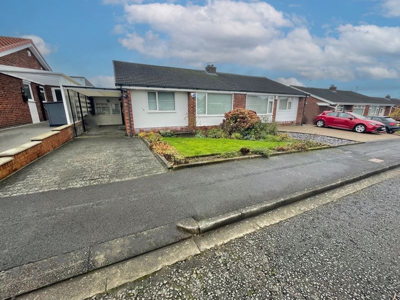 3 bed bungalow for sale in Cottersdale Gardens, Chapel Park, Newcastle