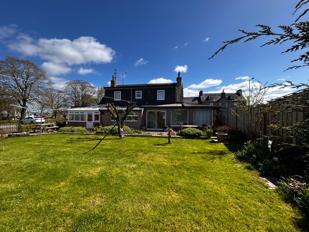4 bed detached house for sale in High Street, Burrelton, Blairgowrie