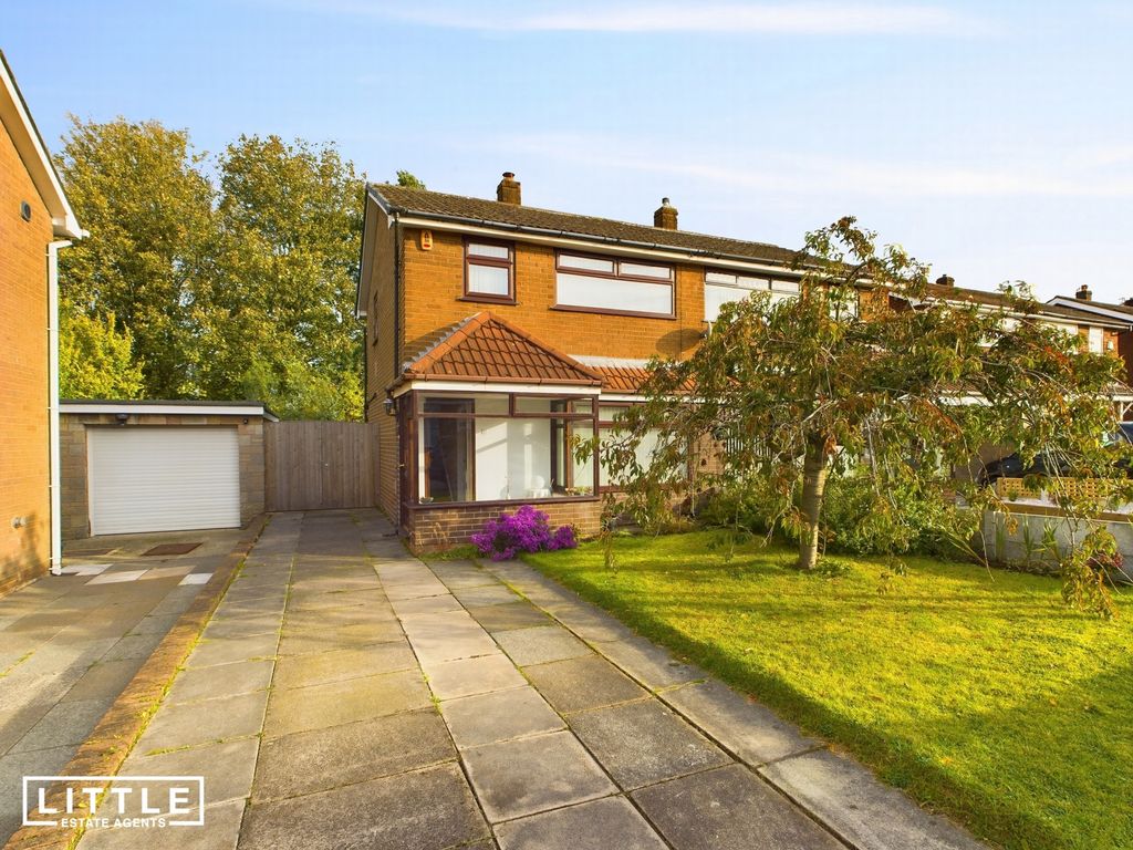 3 bed semidetached house for sale in Hinckley Road, St. Helens WA11, £