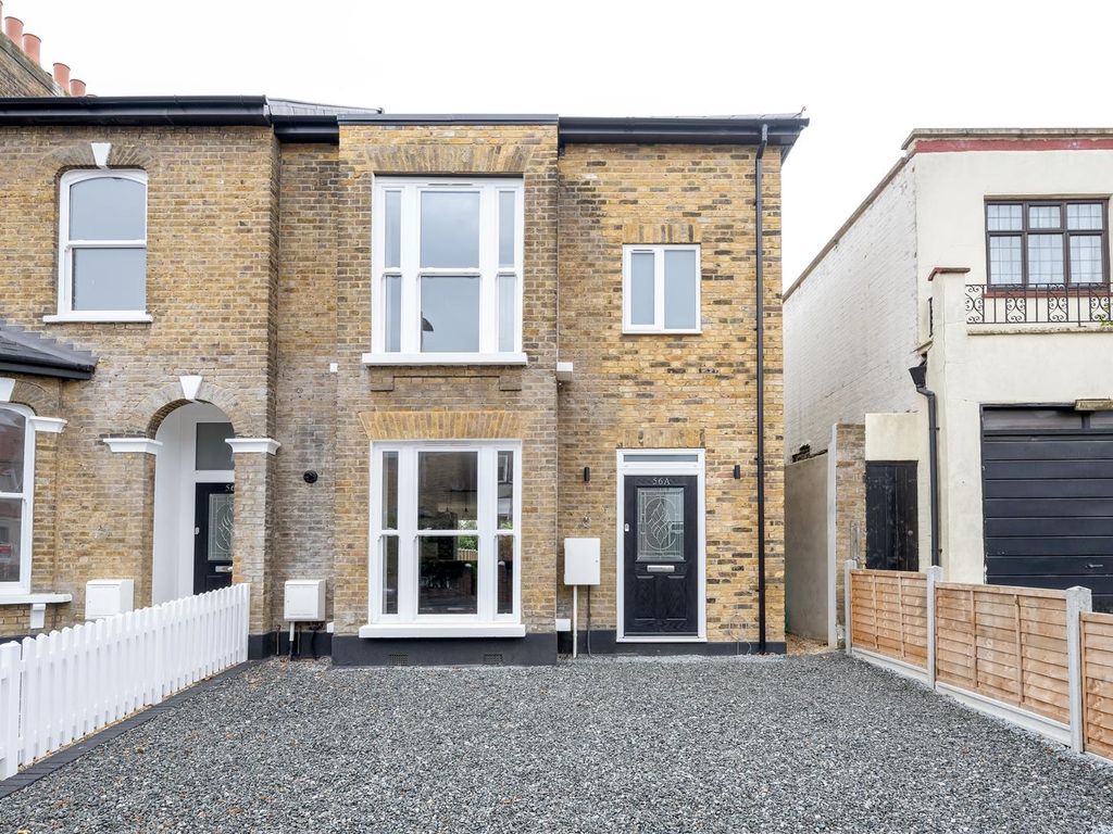 New home, 4 bed property for sale in Chelmsford Road, London E18, £