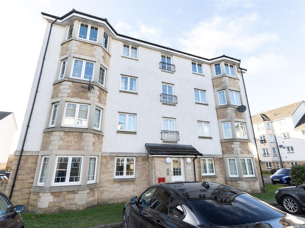 2 bed flat for sale in Simpson Square, Perth PH1, £124,950 Zoopla