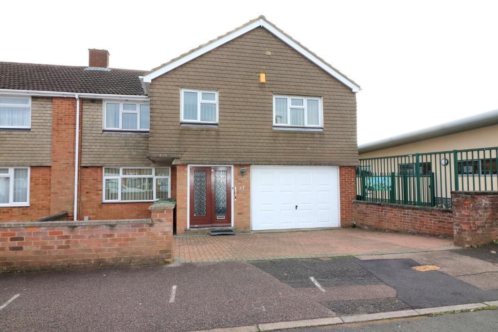 Sawtry Close Luton Bedfordshire LU3  