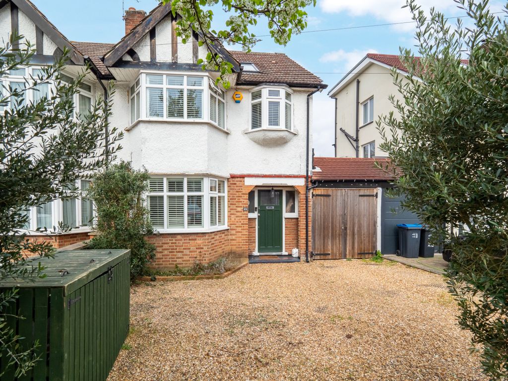 4 bed semidetached house for sale in Rutland Drive, Morden SM4, £