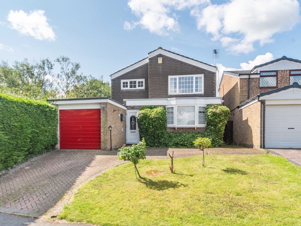3 bed detached house for sale in Green Sward Lane, Redditch