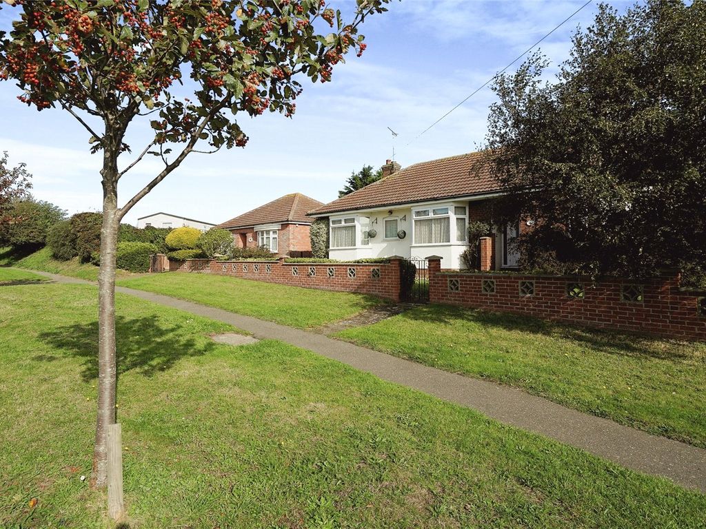 4 bed bungalow for sale in Cromer Road, Mundesley, Norwich, Norfolk