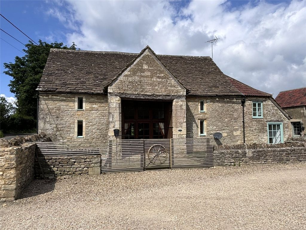 4 bed barn conversion to rent in Wadswick, Box, Corsham, Wiltshire SN13