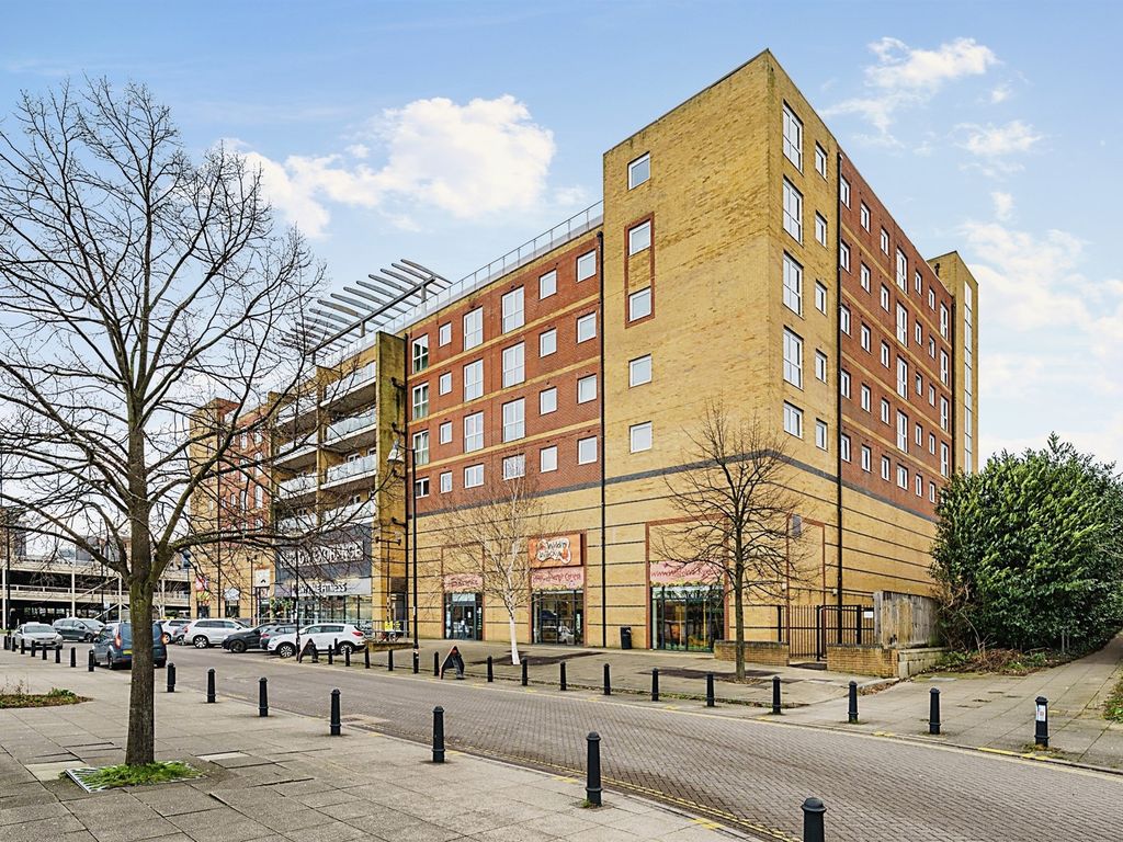 2 bed flat for sale in Edinburgh Gate, Harlow CM20 Zoopla