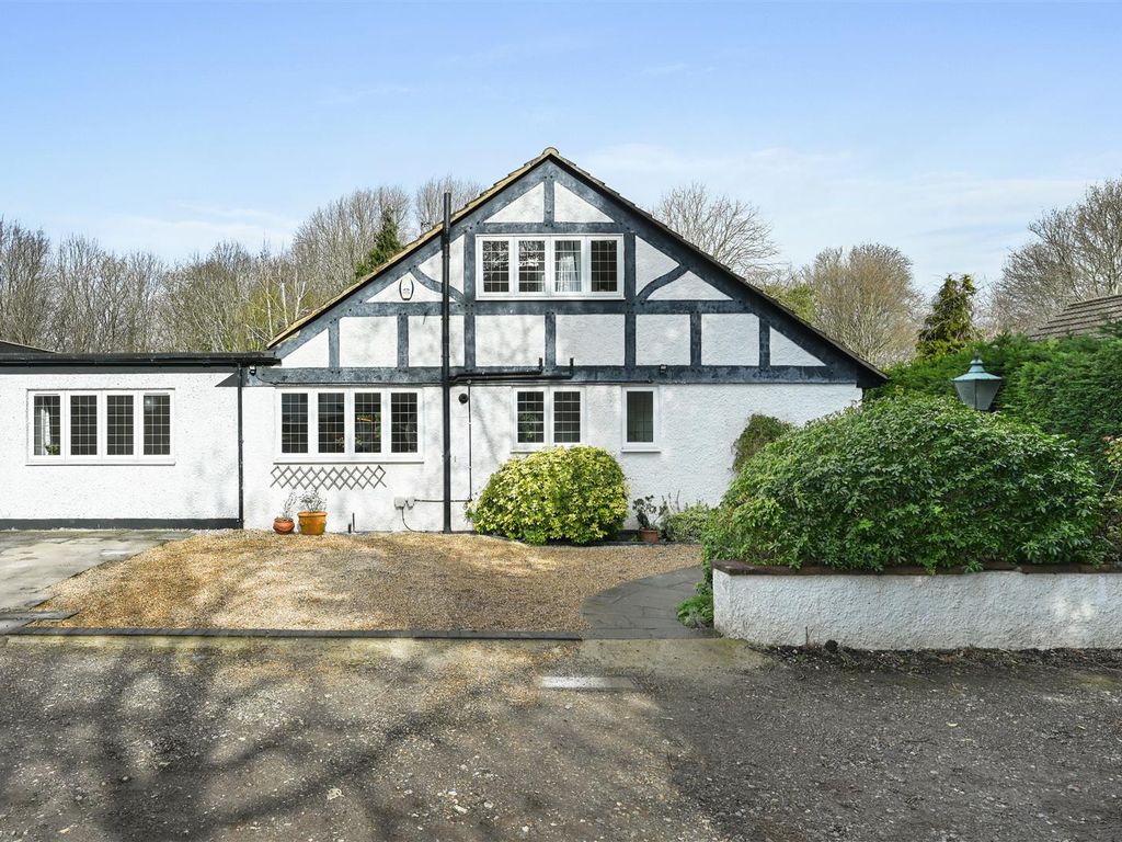 4 bed detached house for sale in Croydon Road, Wallington SM6, £850,000