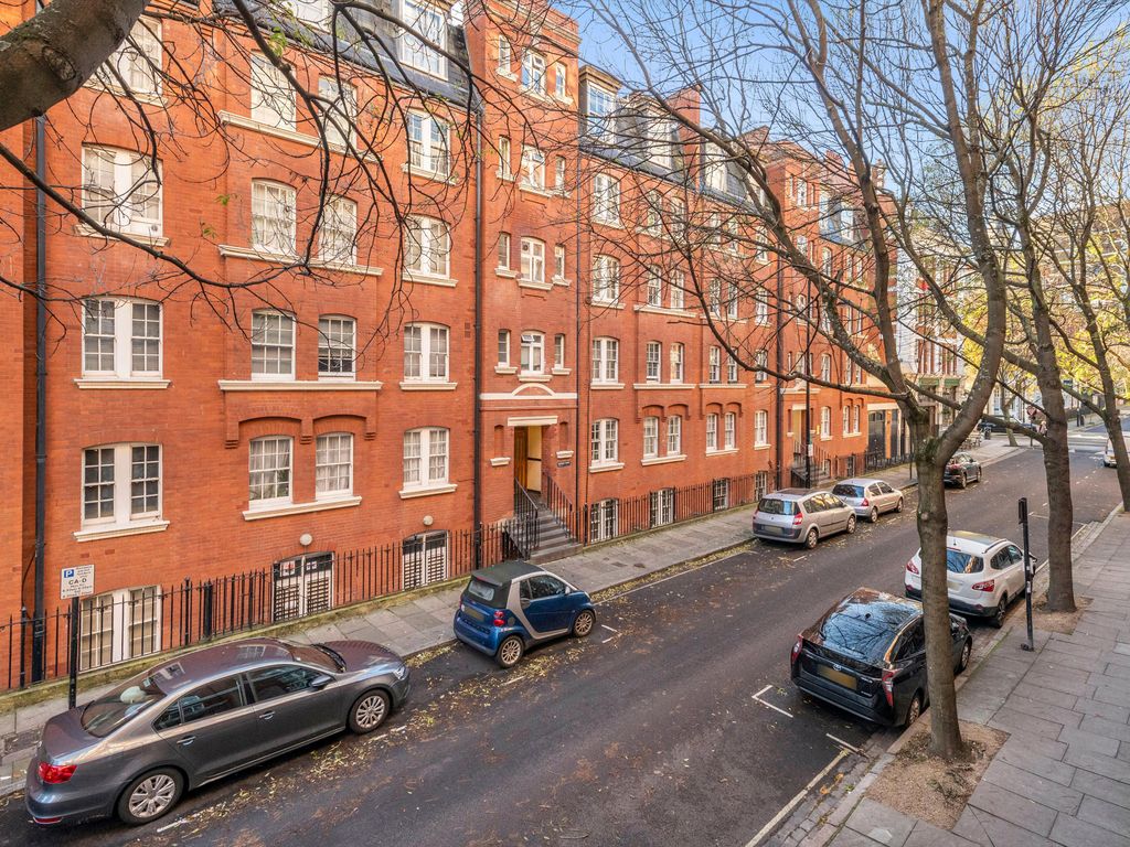 Hastings Street, Bloomsbury, London WC1H  