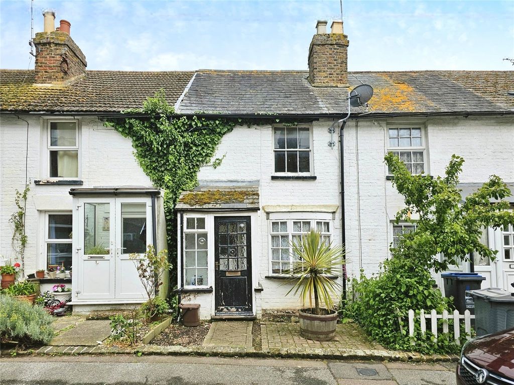 2 bed terraced house for sale in Prospect Road, Minster, Ramsgate, Kent