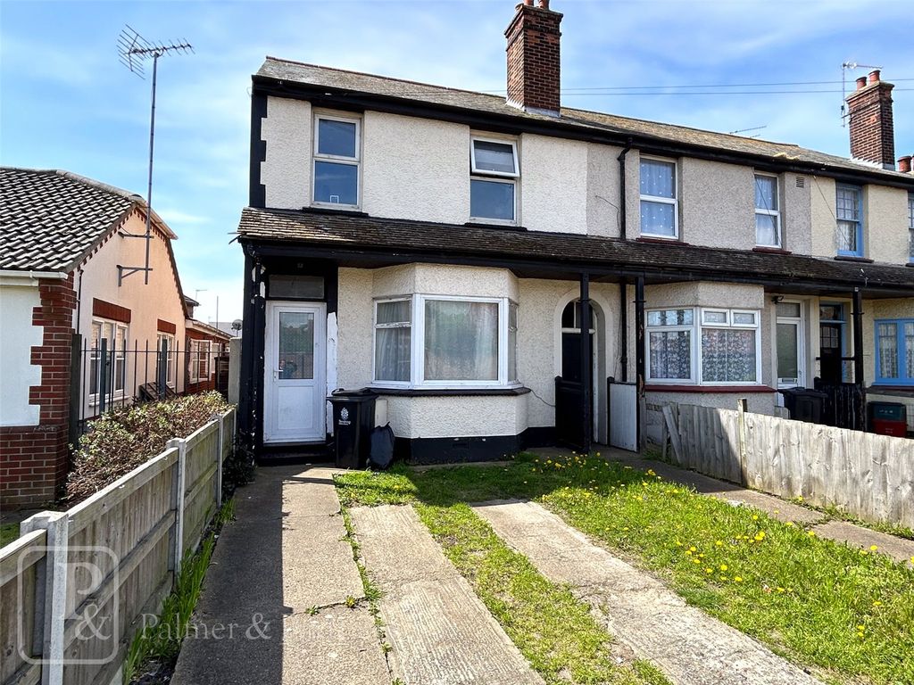 3 bed end terrace house for sale in Coppins Road, ClactonOnSea, Essex
