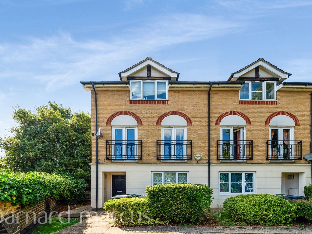 4 bed end terrace house for sale in Conyers Road, London SW16, £850,000
