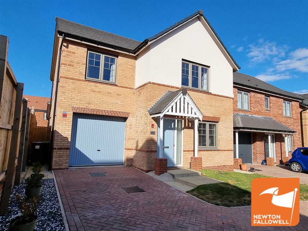 3 bed detached house for sale in Waterfield Way, Clipstone Village