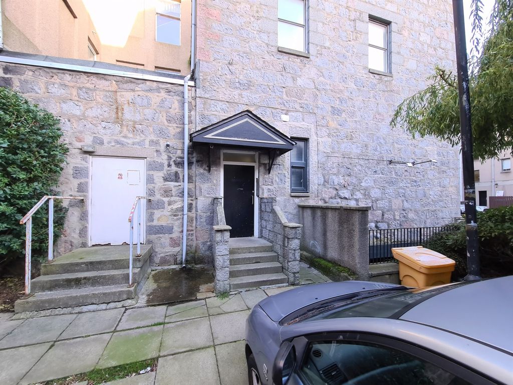 2 bed flat for sale in St Andrew Court, Aberdeen, Aberdeen AB25 Zoopla