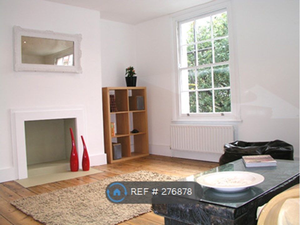 2 bed terraced house to rent in Clapham Manor Street, London SW4, £