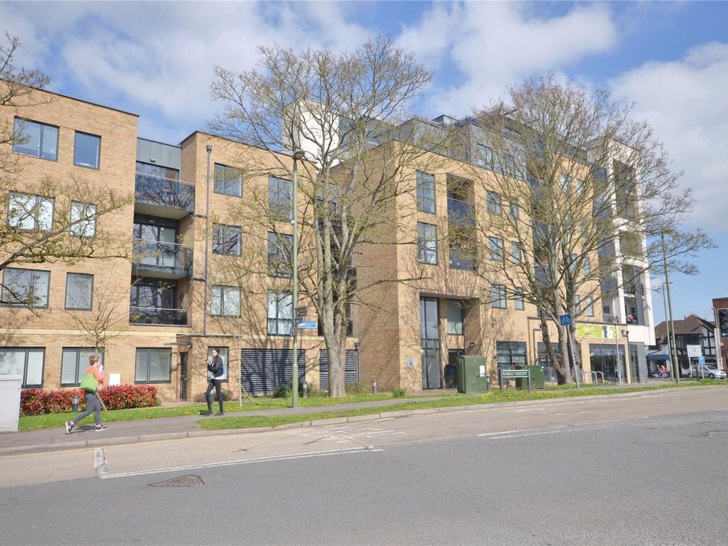 2 bed flat for sale in Horley, Surrey RH6 Zoopla