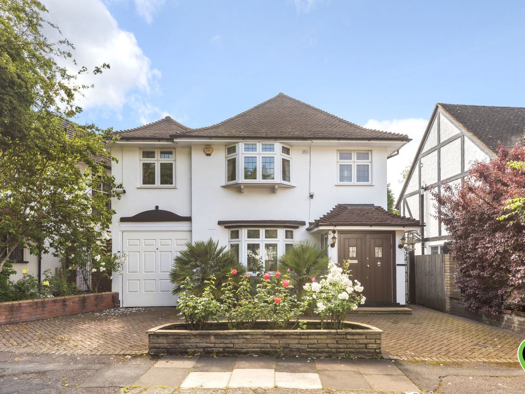 3 bed detached house for sale in Cavendish Drive, Canons Park, Edgware