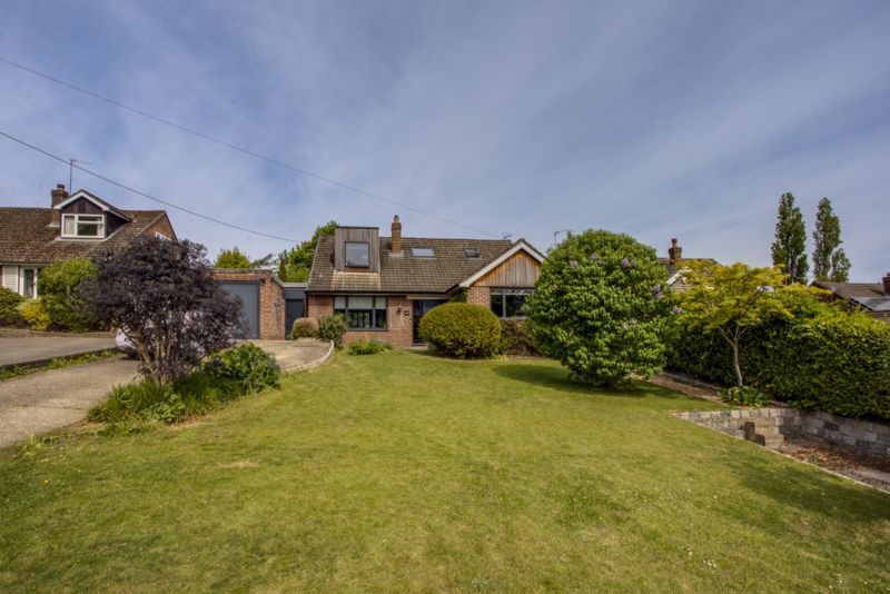 4 bed detached house for sale in New Road, Little Kingshill HP16 Zoopla