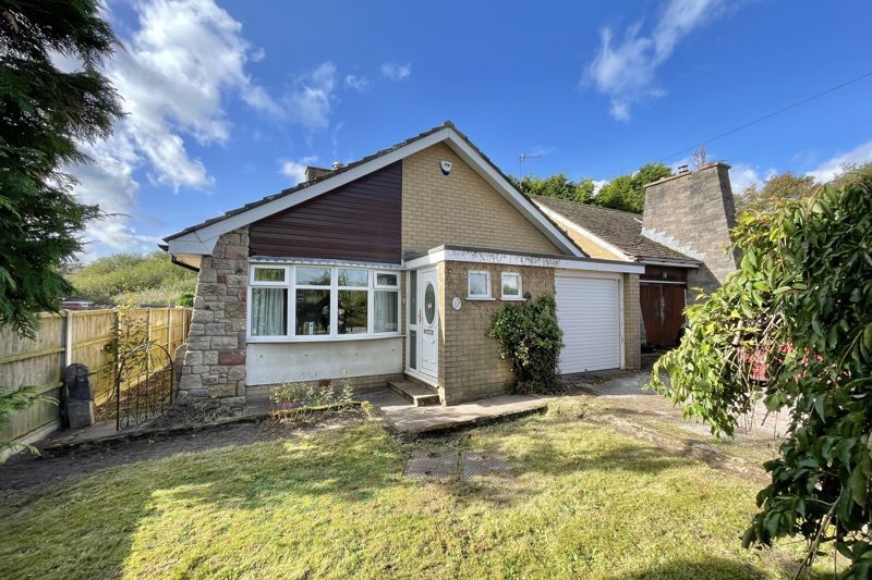 3 bed detached bungalow for sale in Sansdown Close, Gillow Heath