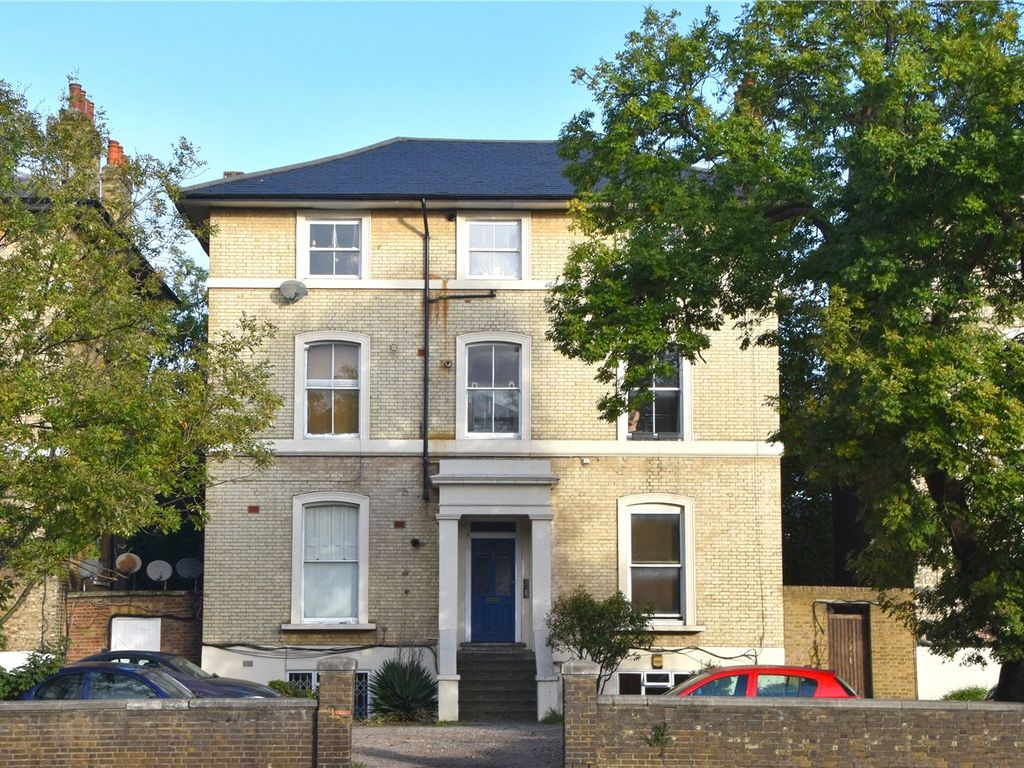 1 bed flat for sale in Shooters Hill Road, Blackheath, London SE3, £
