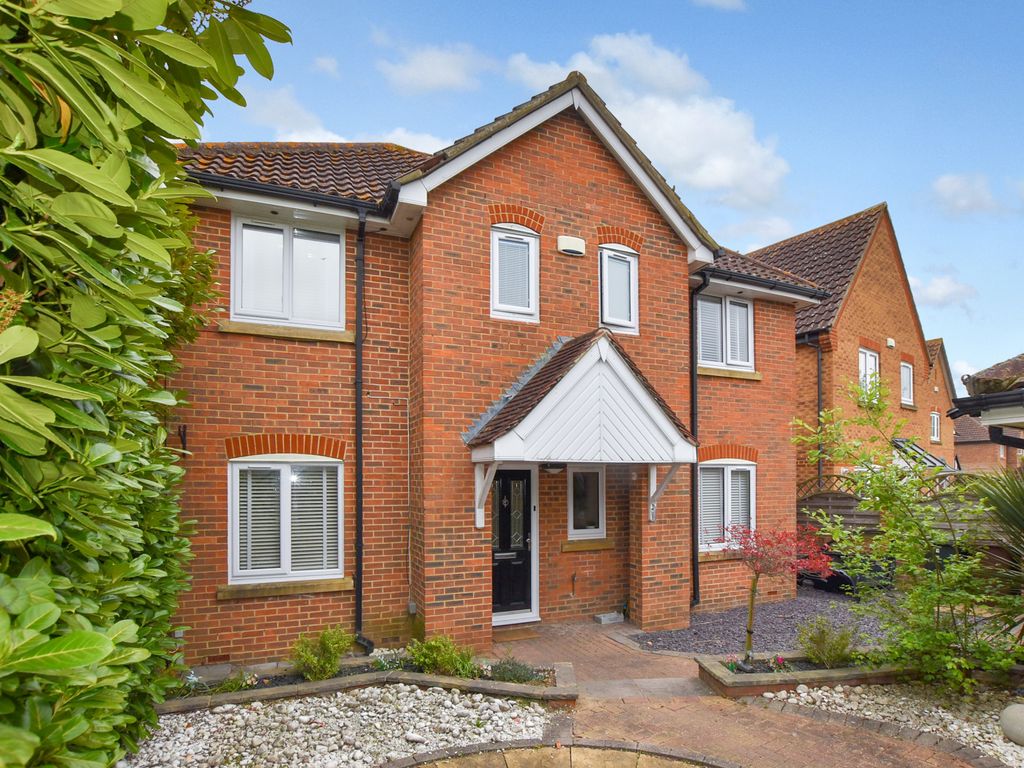 4 bed detached house for sale in Wood Lane, Park Farm, Ashford, Kent