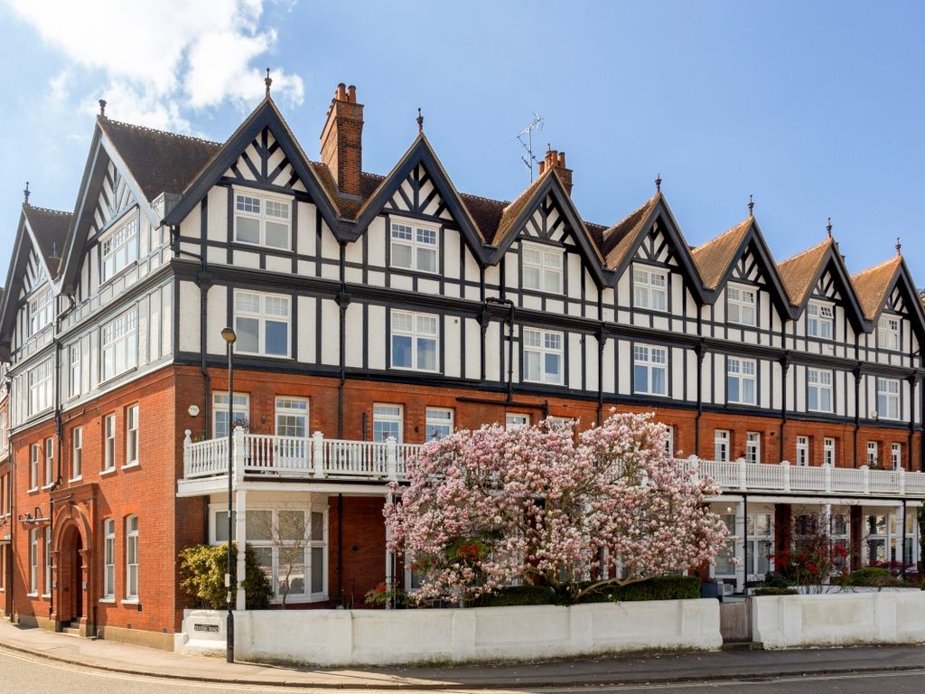 4 bed flat to rent in Station Road, HenleyOnThames RG9 Zoopla