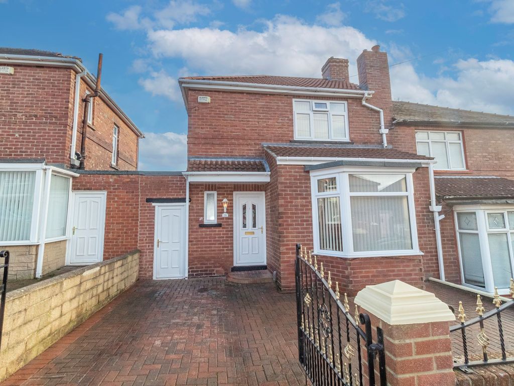 2 bed semidetached house for sale in Weidner Road, Benwell, Newcastle