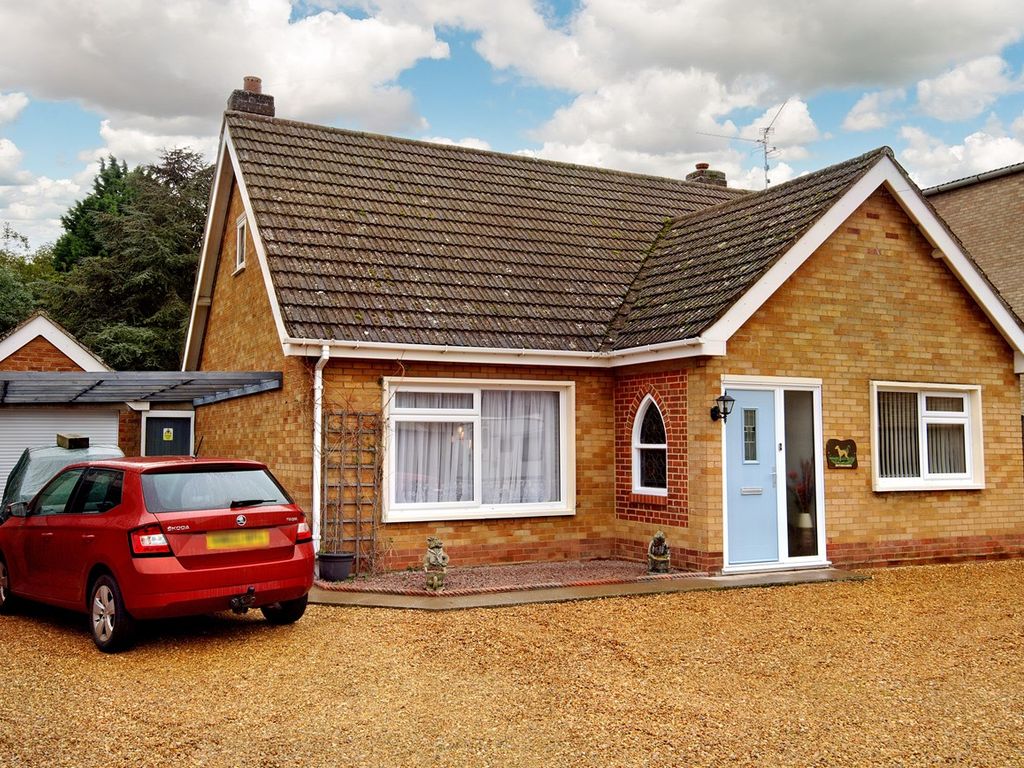 3 bed detached bungalow for sale in Christopher Drive, Wisbech PE13, £