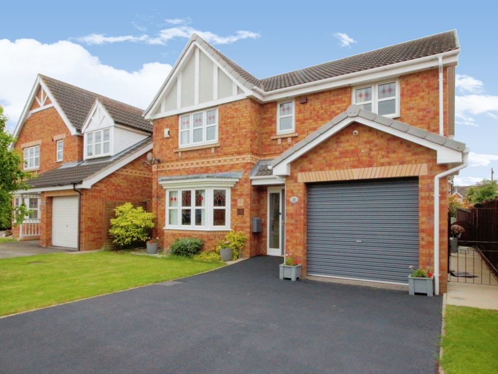 4 bed detached house for sale in Tollymore Park, Kingswood, Hull HU7, £