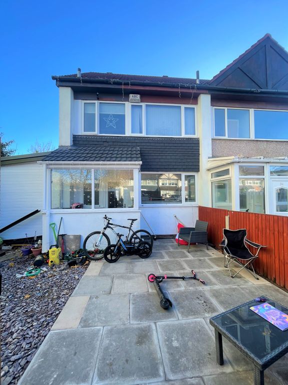 3 bed flat for sale in Huddleston Close, Wirral, Merseyside CH49 Zoopla