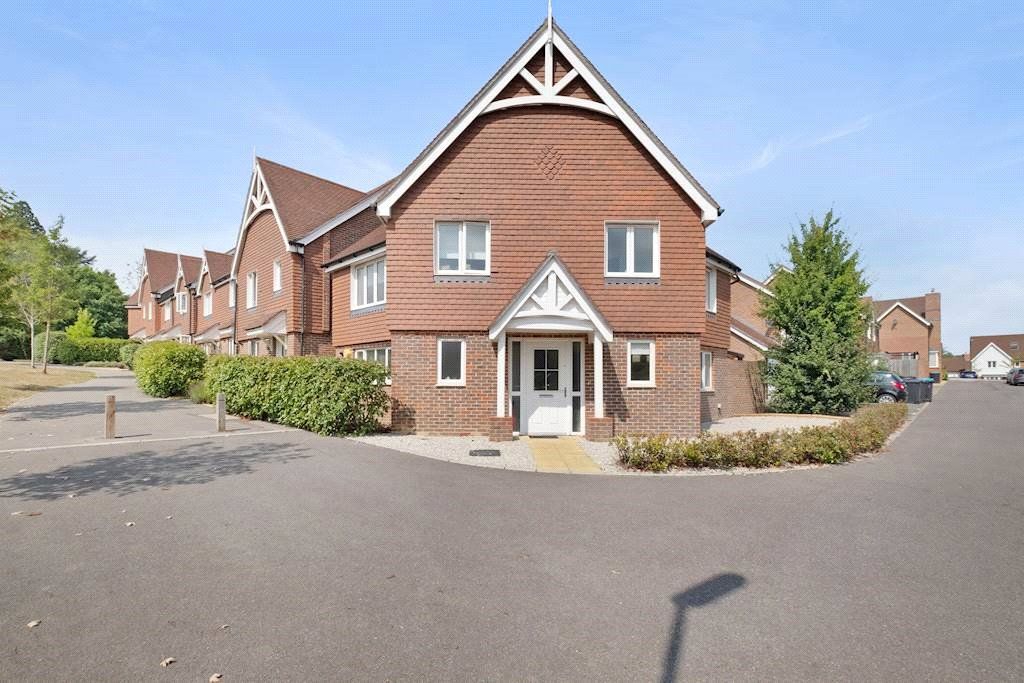 4 bed detached house for sale in Sorrel Close, Lindfield, Haywards Heath, West Sussex RH16 Zoopla