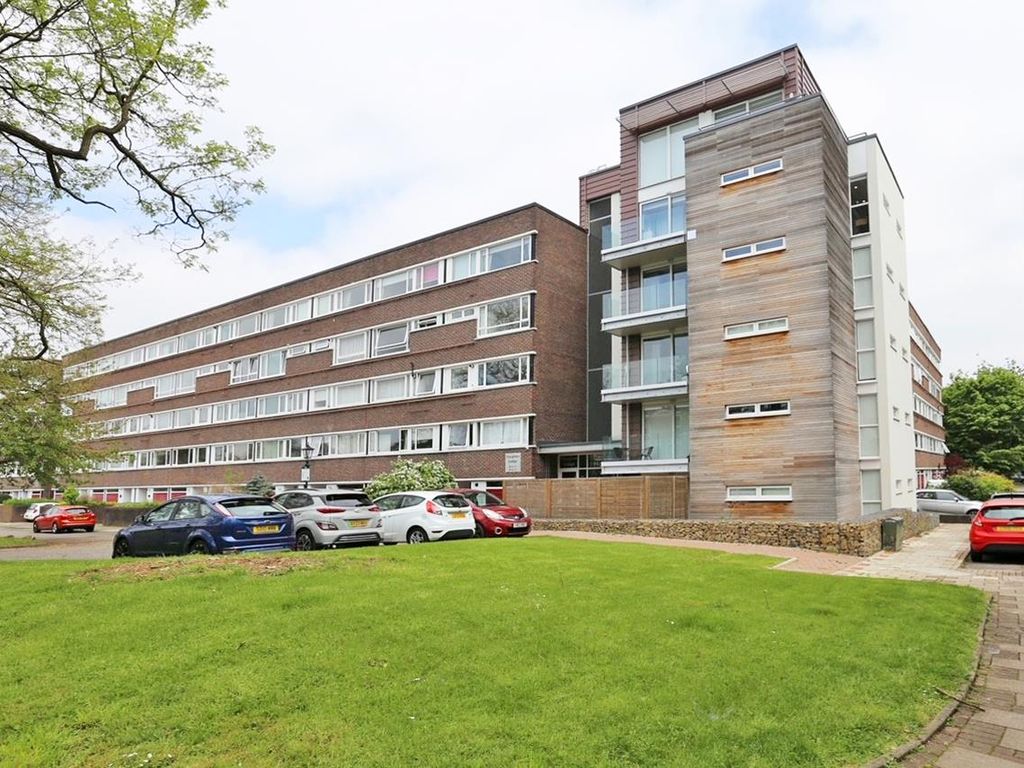 2 bed flat to rent in Fair Acres, Hayes, Bromley BR2 Zoopla