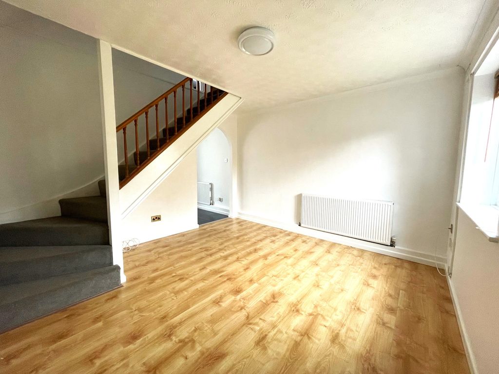 2 bed terraced house to rent in Loram Way, Alphington, Exeter EX2, £