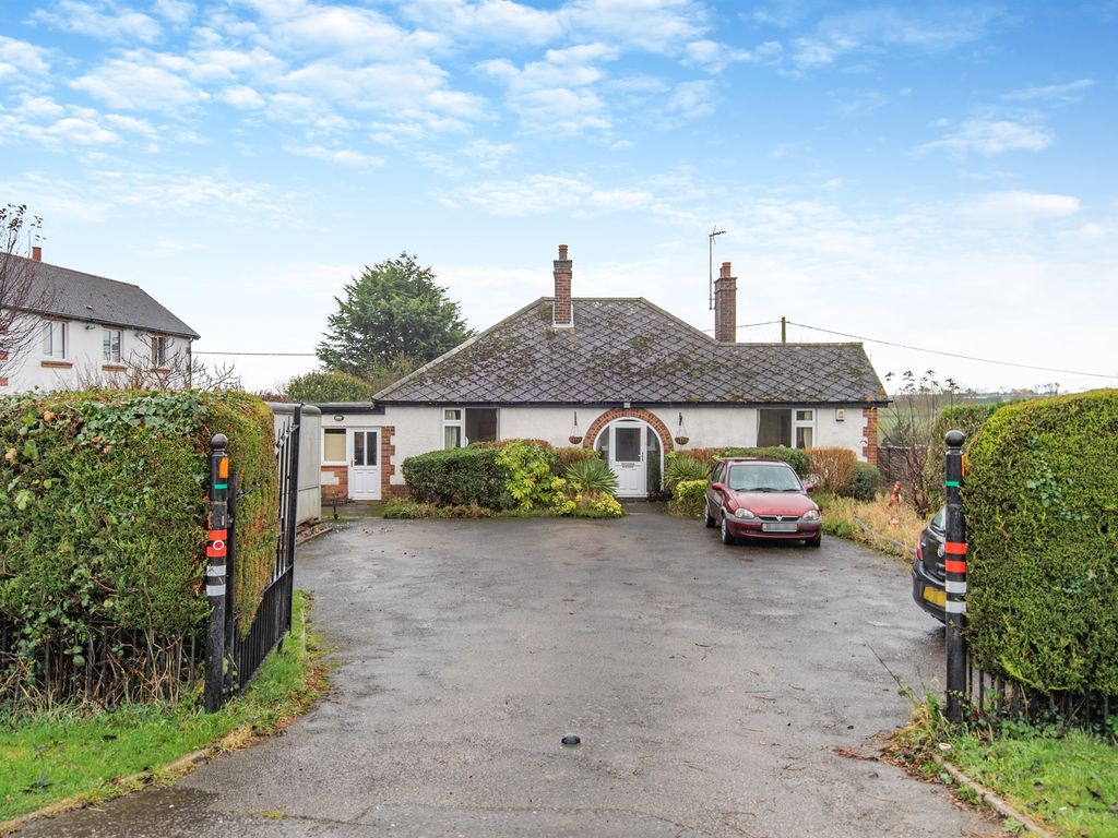 2 bed detached bungalow for sale in Uppingham Road, Bisbrooke, Oakham