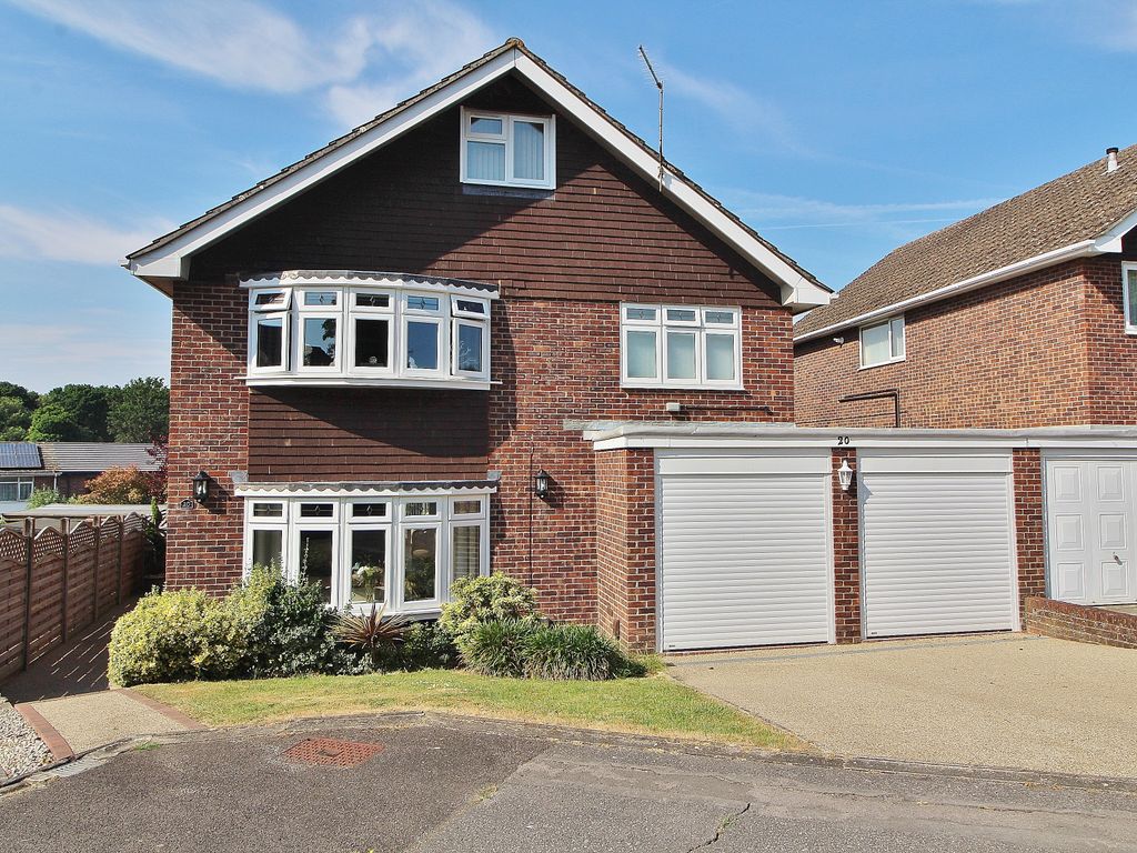 5 bed detached house for sale in Westland Drive, Waterlooville PO7 Zoopla