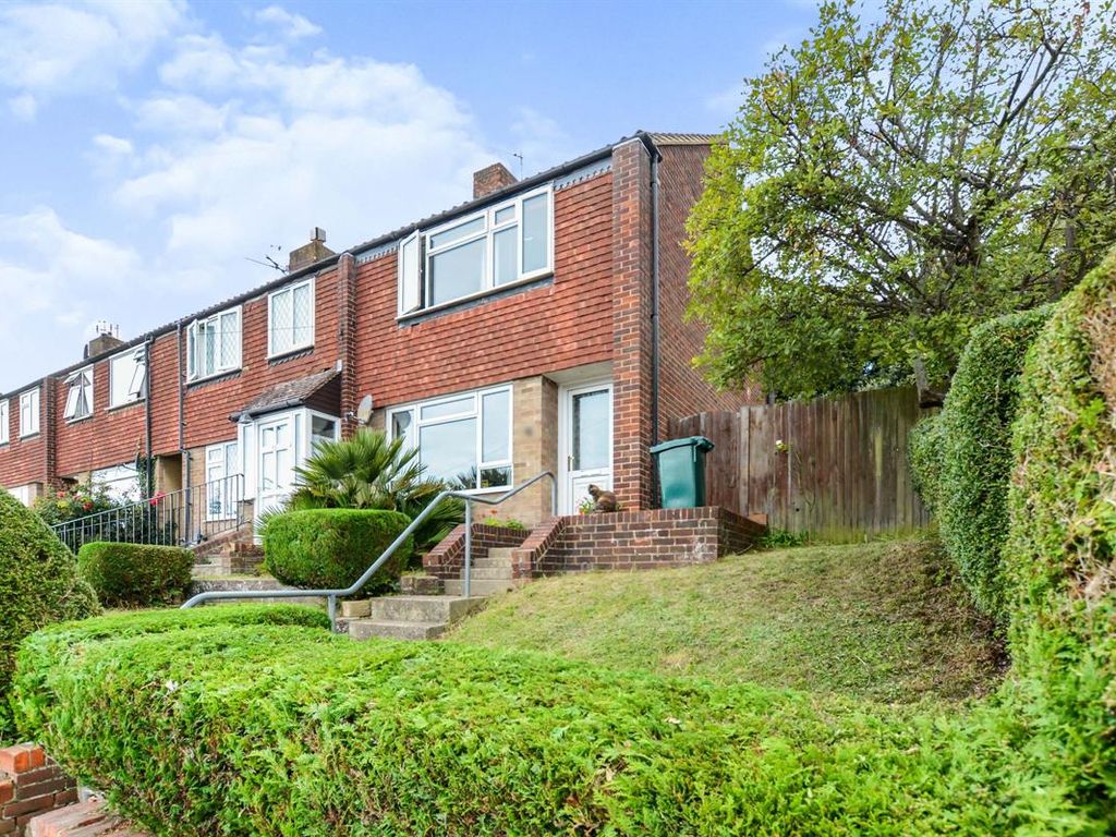 3 bed semidetached house to rent in Thompson Road, Brighton BN1 Zoopla