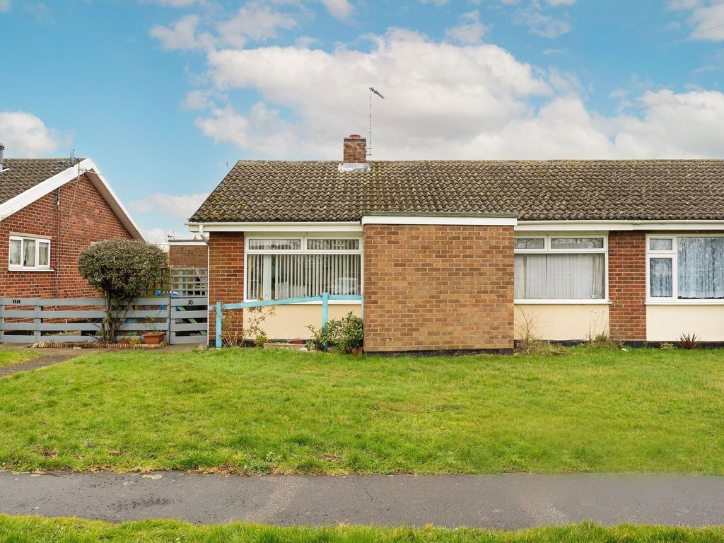 2 bed semidetached house for sale in Shaw Avenue, Carlton Colville