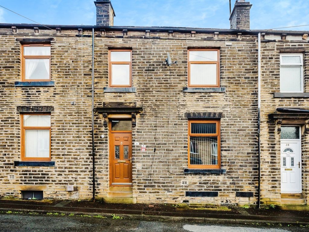3 bed terraced house for sale in Industrial Road, Sowerby Bridge HX6, £