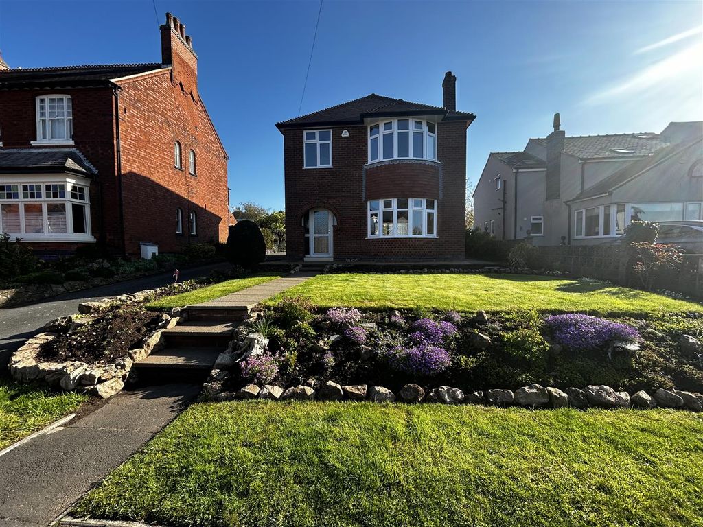 3 bed detached house to rent in Bosworth Road, Measham, Swadlincote