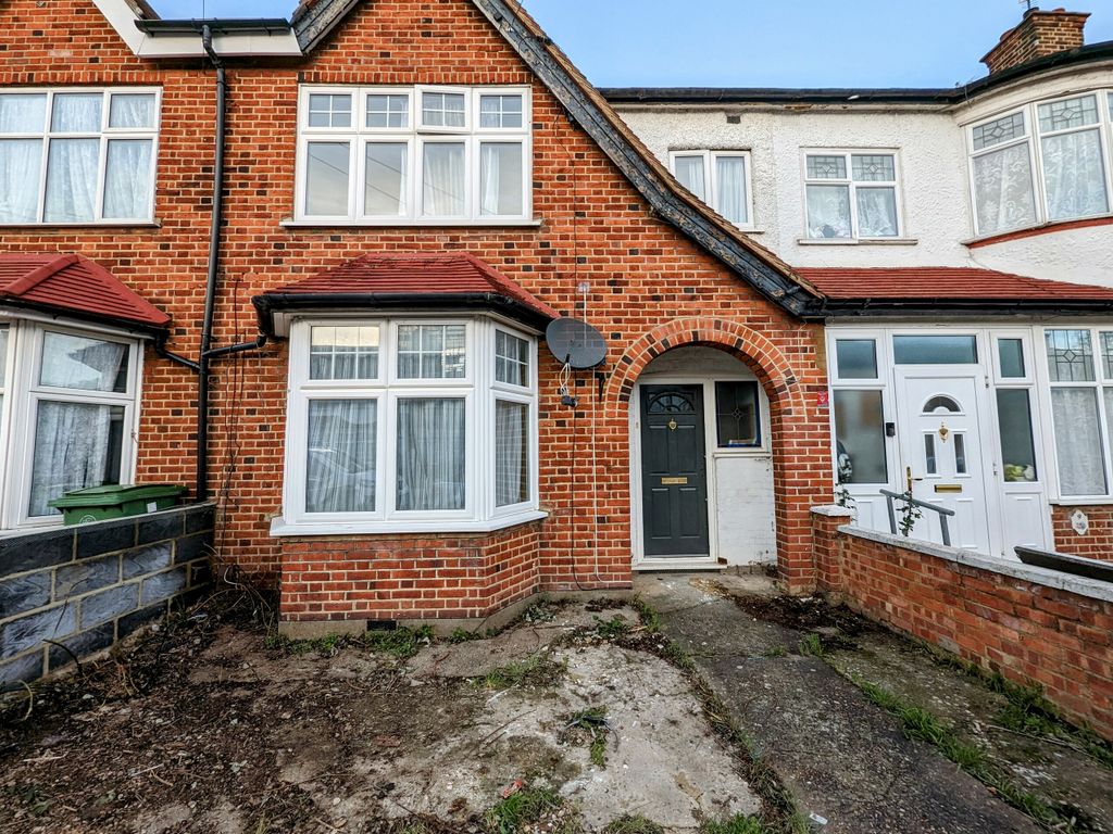 5 bed terraced house for sale in beecholme avenue mitcham surrey cr4