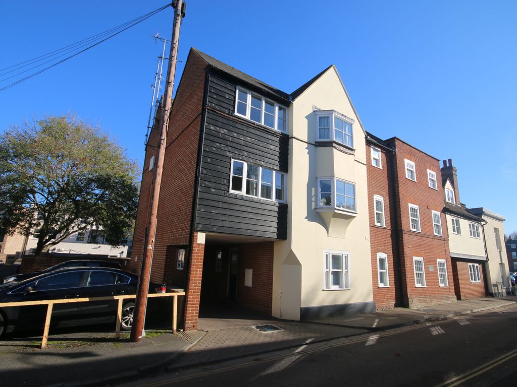 1 bed flat to rent in St. Johns Lane, Canterbury, Kent CT1 Zoopla