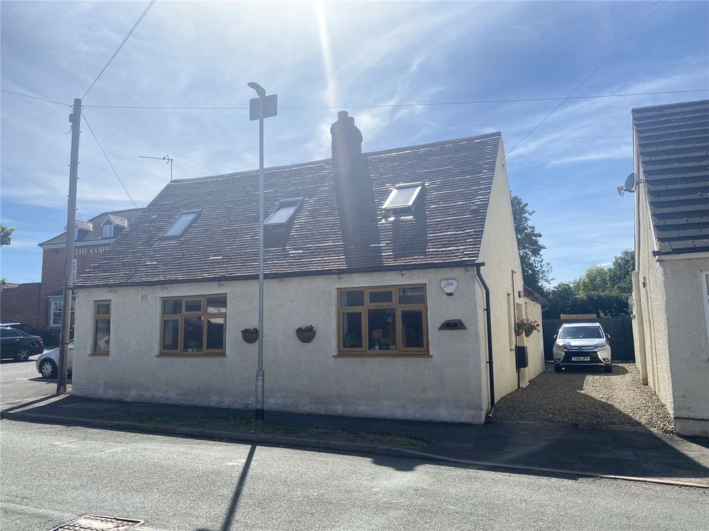 4 bed detached house for sale in Uffington, Shrewsbury, Shropshire SY4