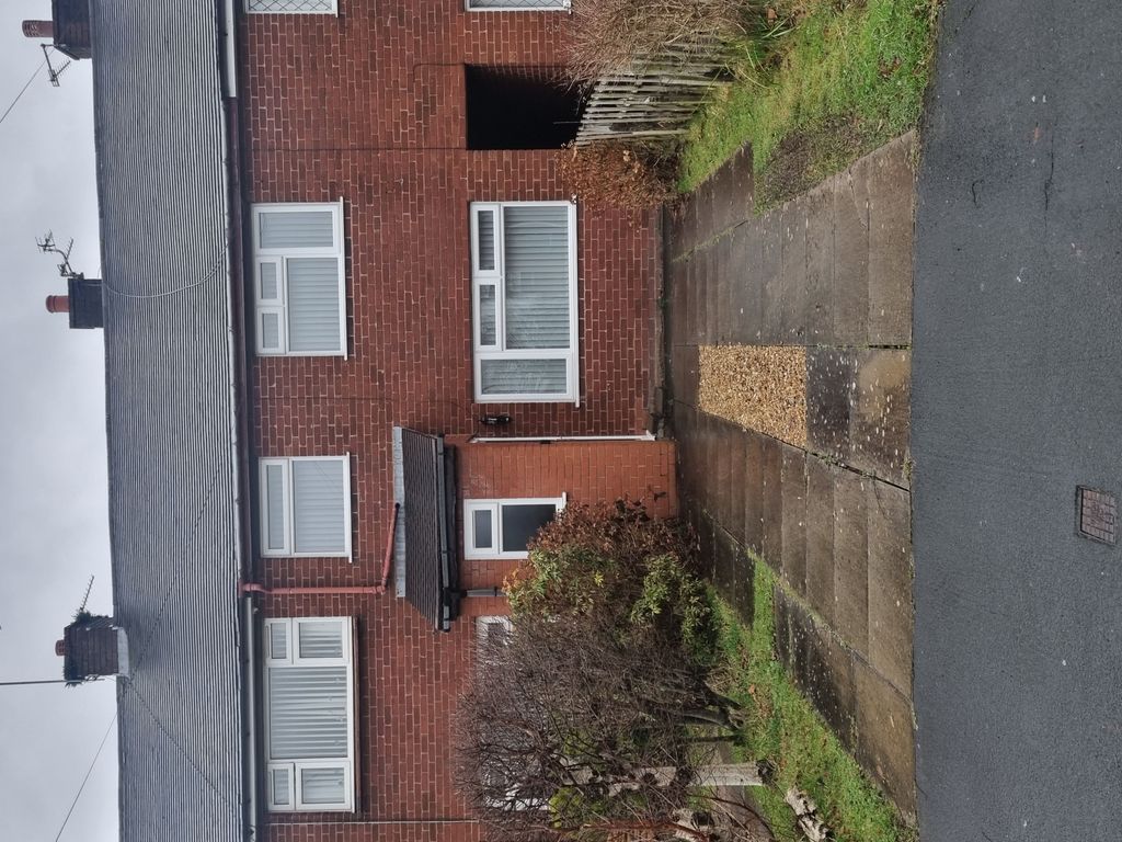 3 bed semidetached house to rent in Greenside, Euxton, Chorley PR7, £