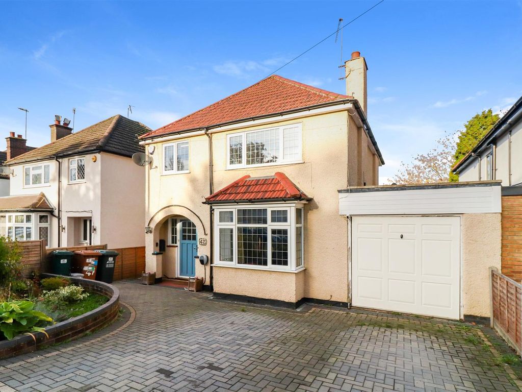 4 bed detached house for sale in Brookdene Avenue, Oxhey Hall, Watford