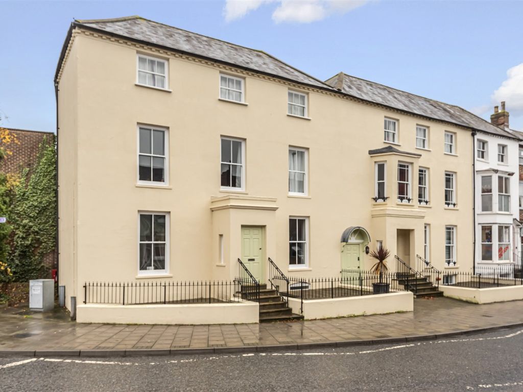 1 Bedford Chambers, 37 Southgate, Chichester, West Sussex PO19