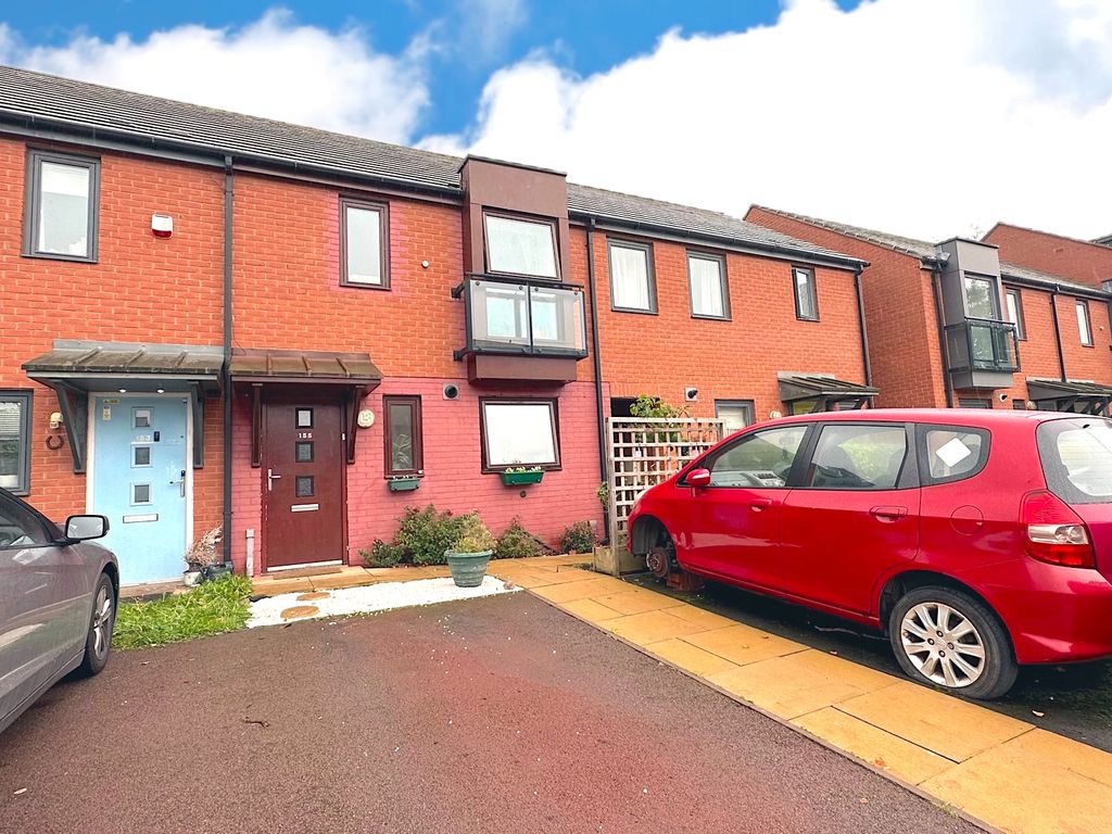 3 bed terraced house for sale in Fifth Avenue, Fallings Park