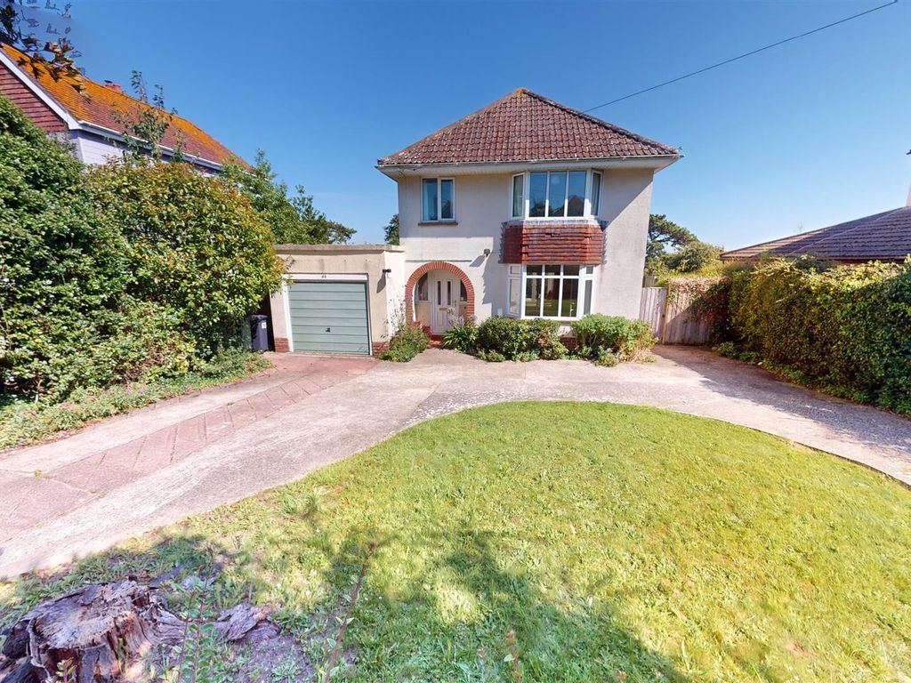 3 bed detached house to rent in Mount Pleasant Avenue South, Weymouth